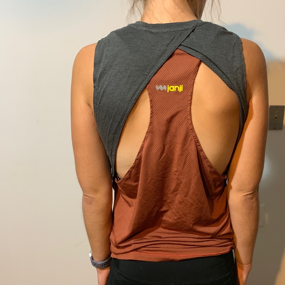 Janji workout top